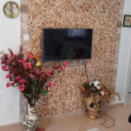 Holiday home Nature House With Garden In *